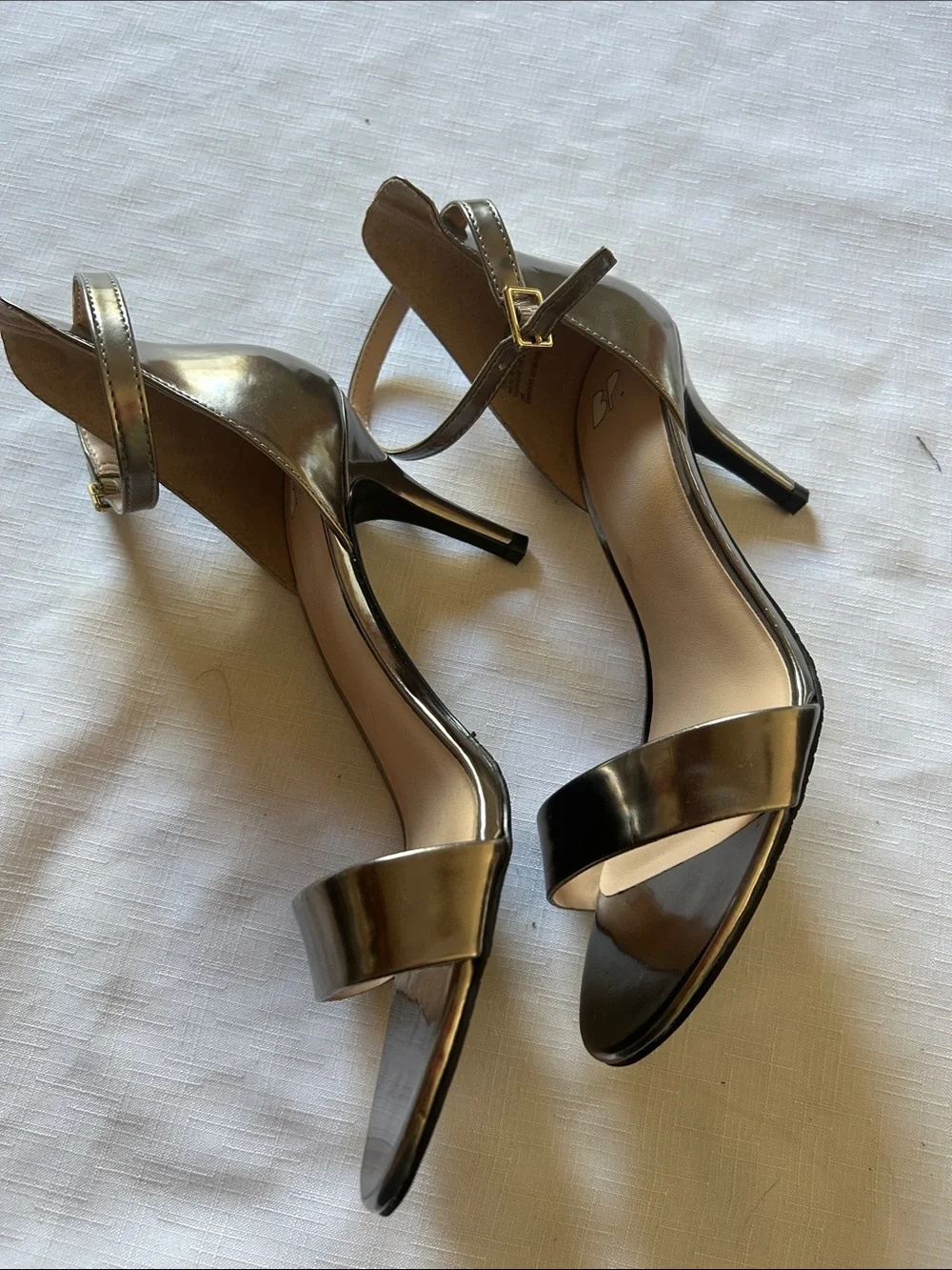 Women's Metallic Ankle Strap Heeled Sandals